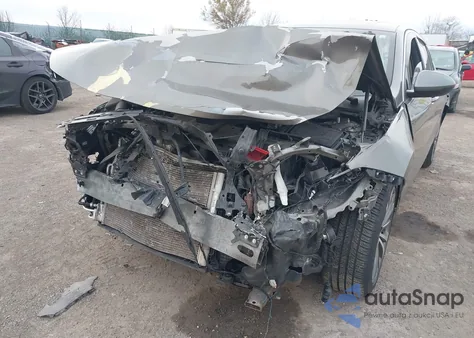 2018 Buick Regal Sportback Essence from USA, damaged, VIN W04GP6SX9J1121333